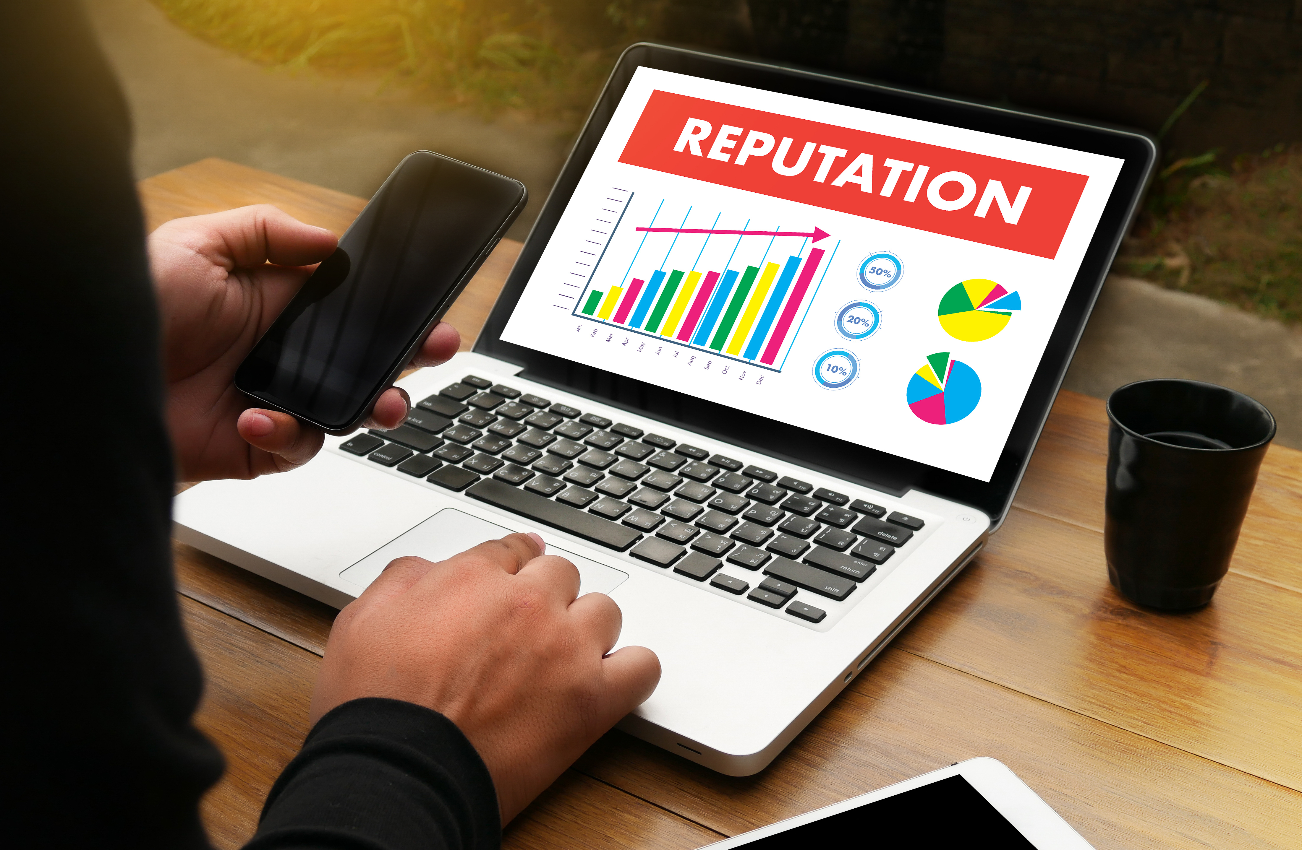 laptop showing rising reuptation graph